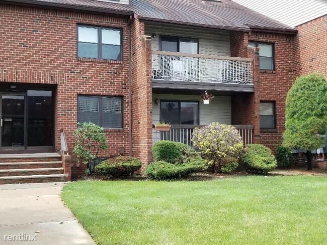 Foto del edificio - 1 br, 2 bath Condo - 132 D Beverly Hills T...