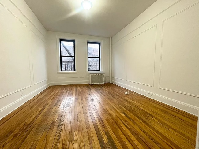 Building Photo - 6102 43rd Ave