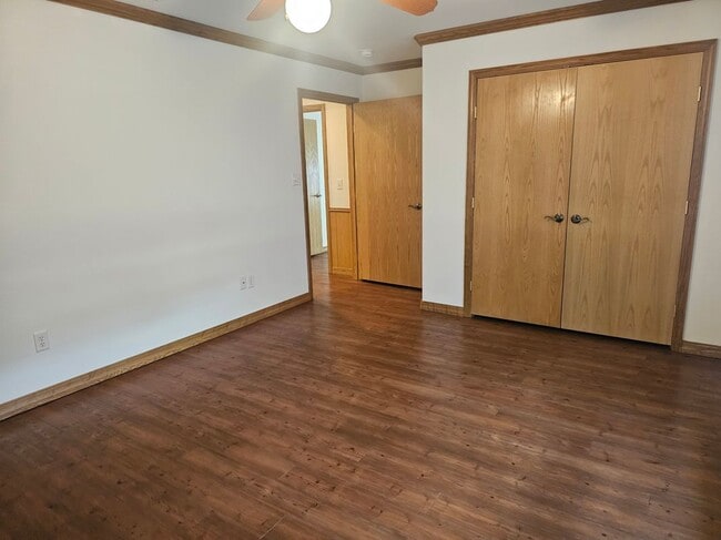 Building Photo - 1316 Brown Rd