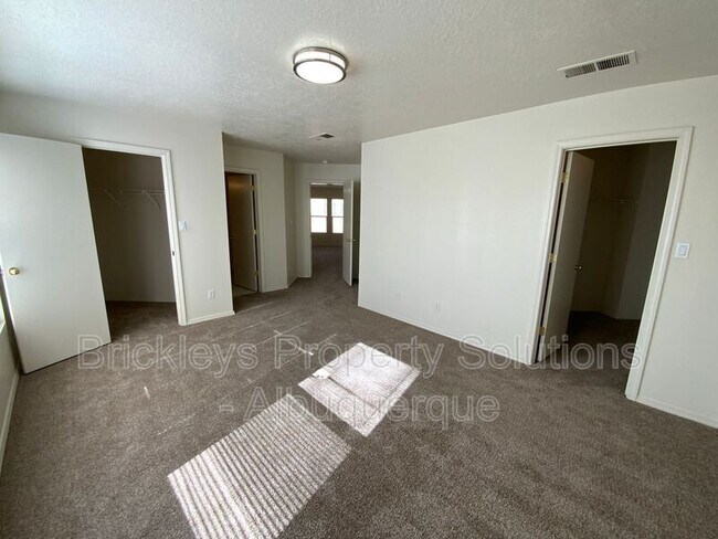 Building Photo - 3512 Mountainside Pkwy NE