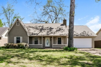 Building Photo - 7352 Alexander Rd