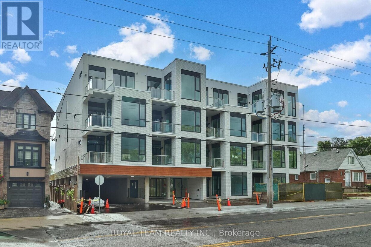 Photo principale - 722-722 Marlee Ave
