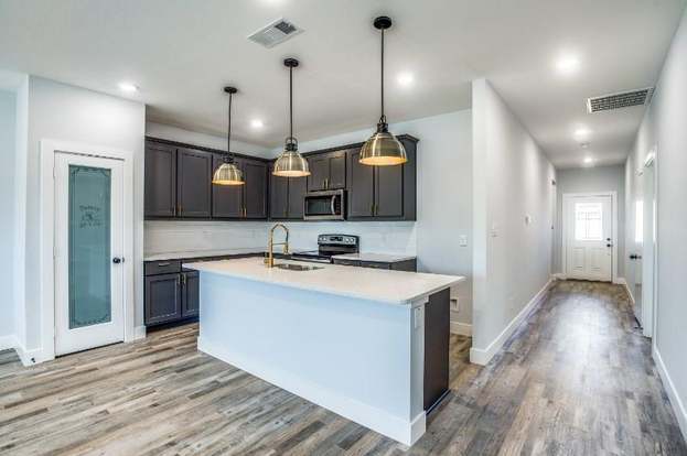 Foto del edificio - 3105 Spencer St