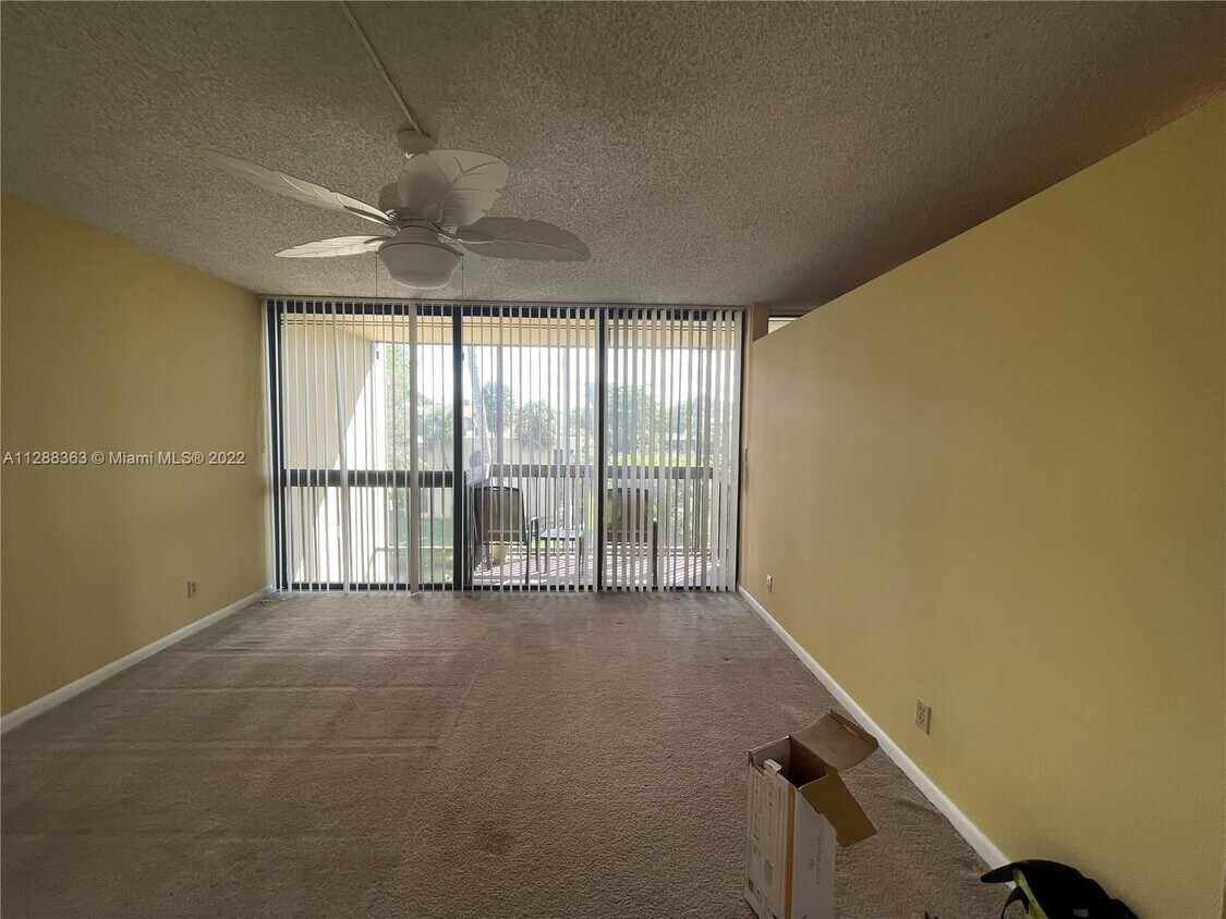 2910 SW 87th Ter Unit 1715, Davie, FL 33328 Condo for Rent in Davie