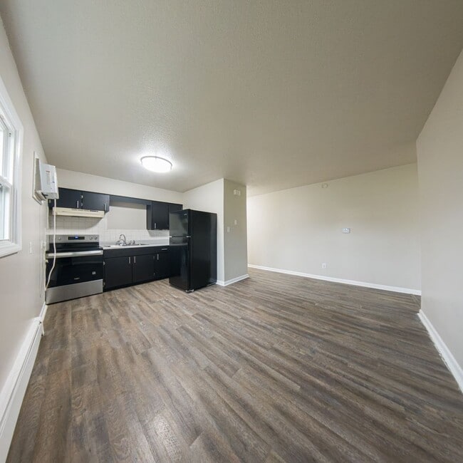Foto del edificio - 104 2nd St NW