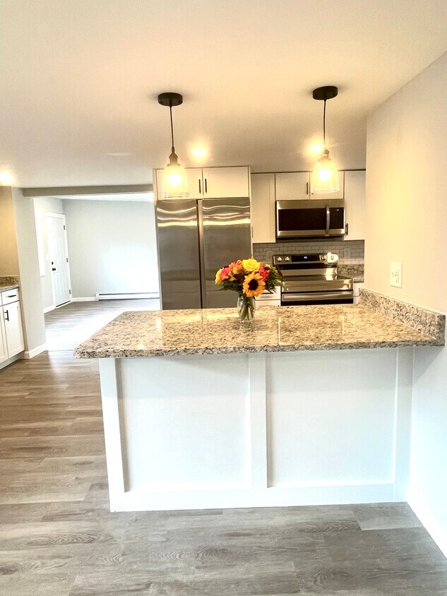 Península - 84 Tuttle Ln