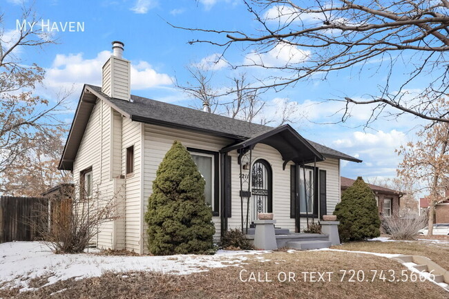 Building Photo - Great home in University neighborhood