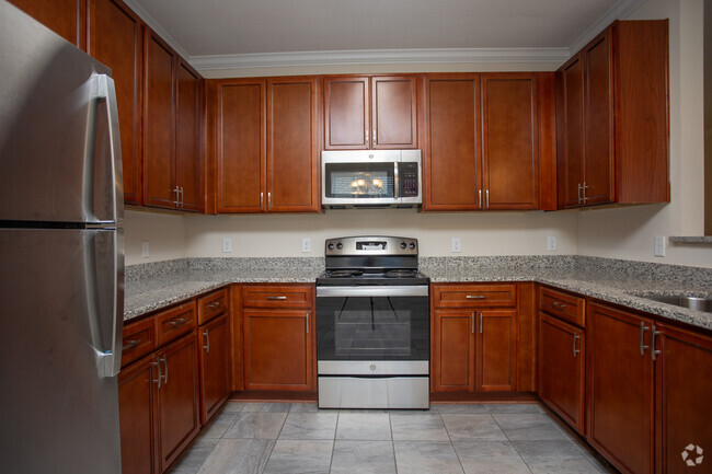 1BR, 1BA - The Fairfield - 840SF - Kitchen - Rosewood at Clemson