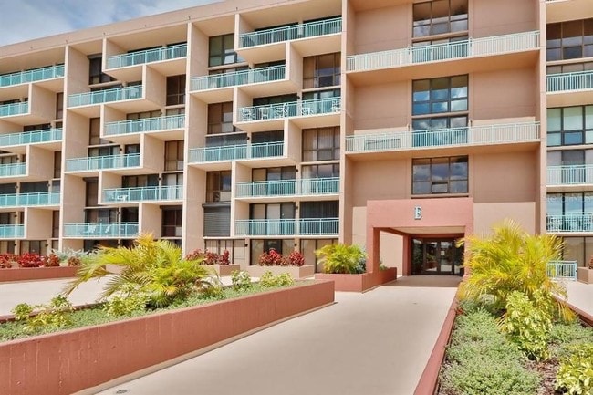 Front Building View - 1 Key Capri