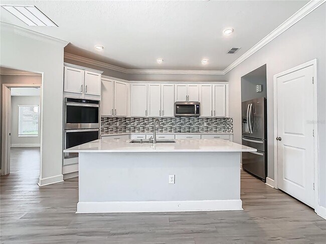Building Photo - 260 Summerlin Loop