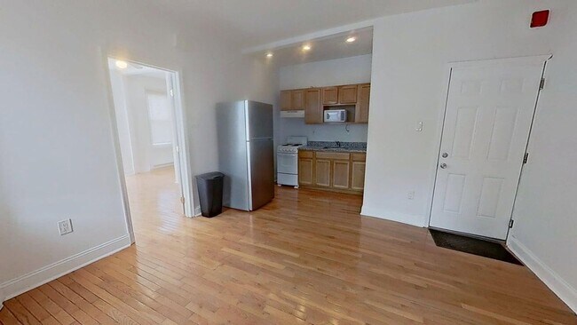 Foto del edificio - 1234-40 Rising Sun Ave