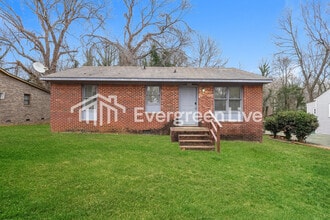 Building Photo - 808 Gordon St