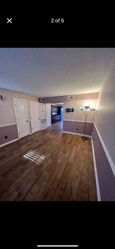 Foto principal - 1233 Jamestown Ct