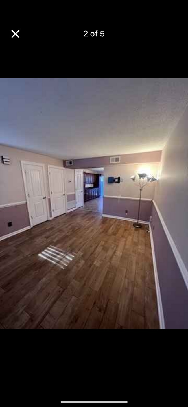 Building Photo - 1233 Jamestown Ct