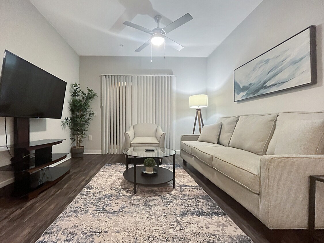 Foto principal - 2615 N Grady Ave