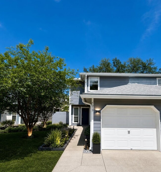Building Photo - 3015 Candlewyck Ln E
