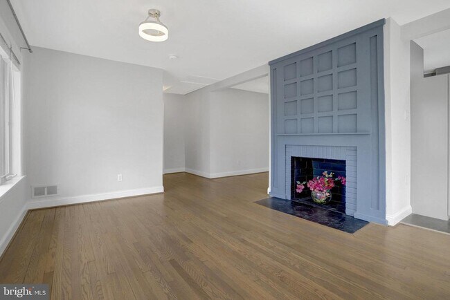 Foto del edificio - 7909 Martha Washington St