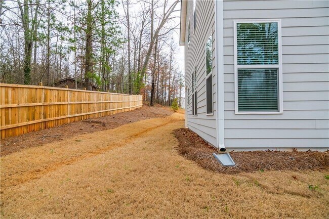 Building Photo - 4700 Blake Lp