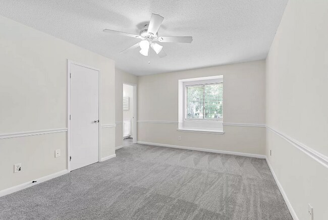 Building Photo - 3156 Heathstead Place