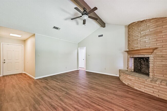 Foto del edificio - 504 Kingsbury Ln