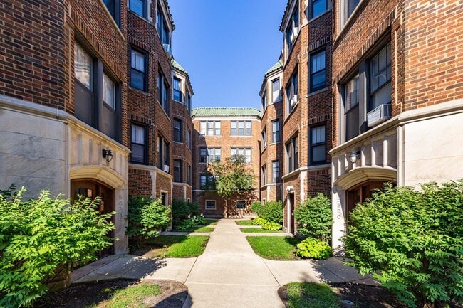 Building Photo - 5320-5326.5 S. Drexel Boulevard