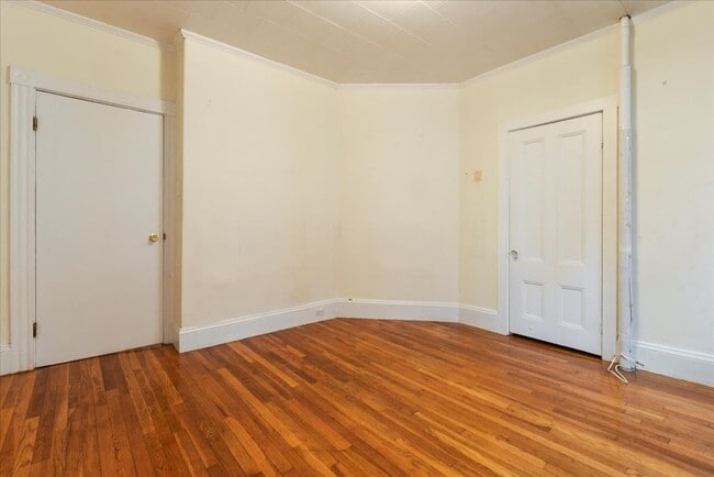 Building Photo - 63 Elmwood St