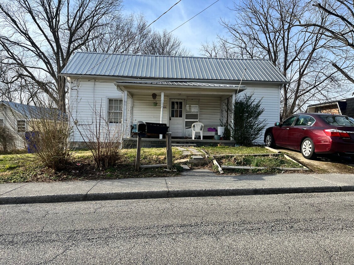 308 Giles Rd, Blacksburg, VA 24060 House Rental in Blacksburg, VA