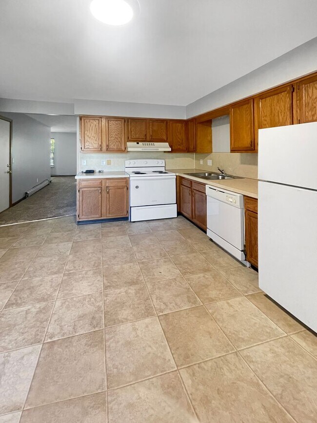 Foto del edificio - 3138 Byron Center Ave SW