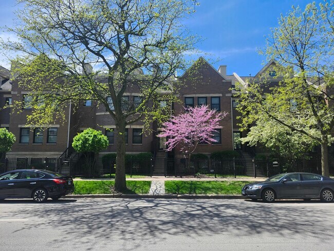 Foto del edificio - 4150 S Drexel Blvd