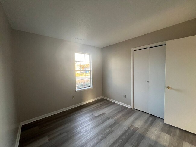 Foto del edificio - CHARMING 3 BEDROOM SINGLE FAMILY HOUSE