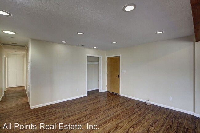 Building Photo - 3 br, 2 bath Apartment - 5184 MILLWOOD ROAD