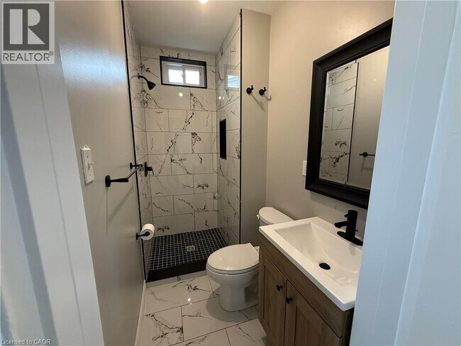 Photo du bâtiment - 103 ELLIOTT St