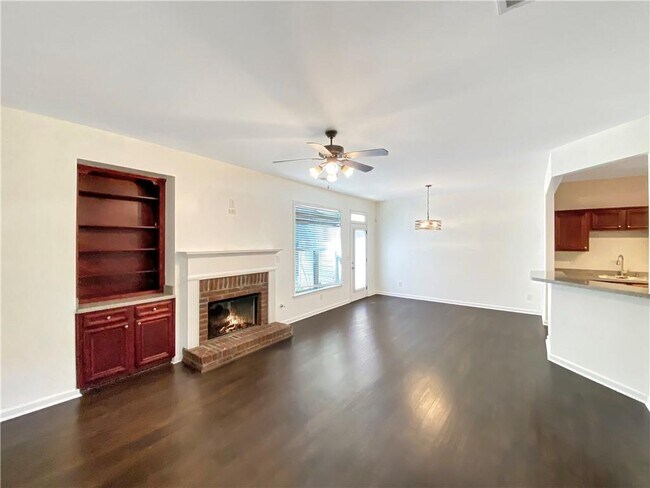 Building Photo - 1266 Houndslake Dr