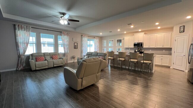 Foto del edificio - 6323 Lakepine St
