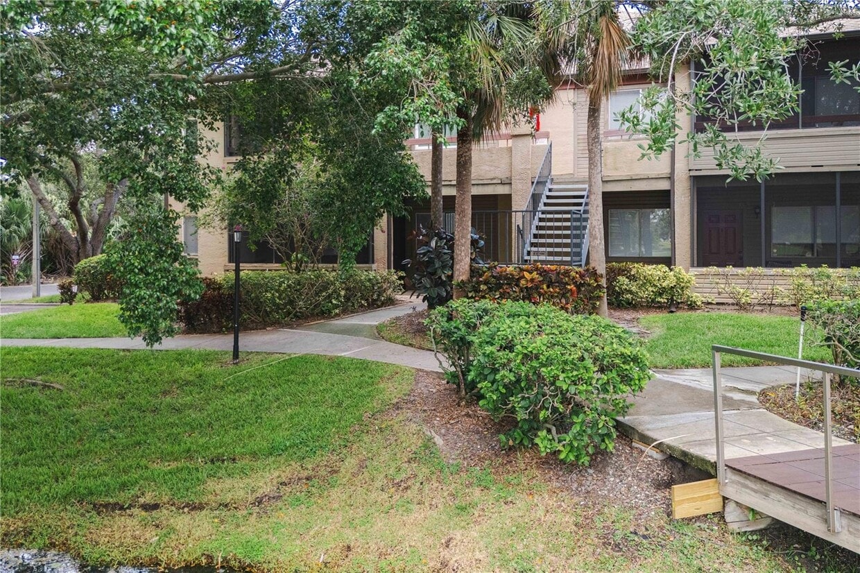 Foto principal - 10263 Gandy Blvd N
