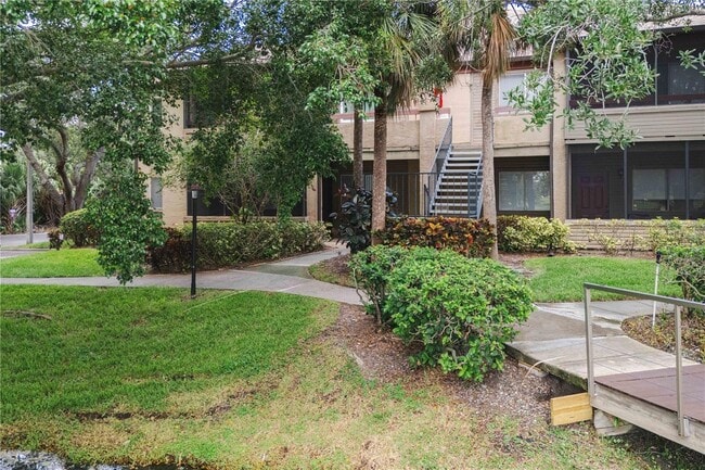 Building Photo - 10263 Gandy Blvd N