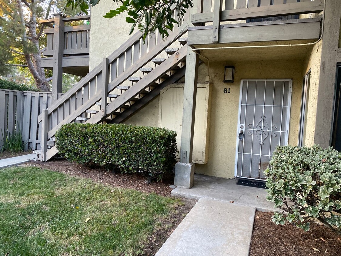 Foto principal - Torrance: 1 Bed 1 Bath Condo - 1 Carport S...