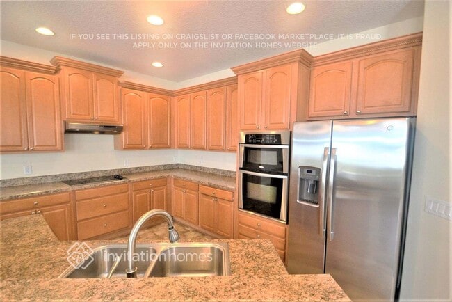 Building Photo - 317 Alfani St