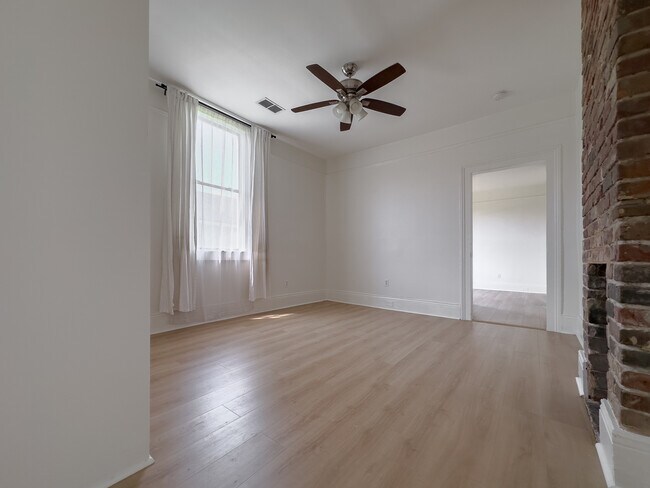 dormitorio 1 - 1730 Allen St