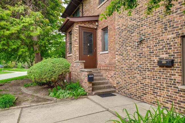 Foto del edificio - 1499 Glencoe Ave