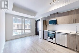 Building Photo - 42-871 SHEPPARD Ave