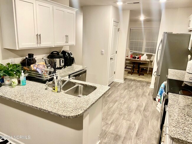 Foto del edificio - 4541 Sandstone Dr