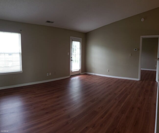 Building Photo - 3 br, 2 bath House - 1433 Green Spring Way