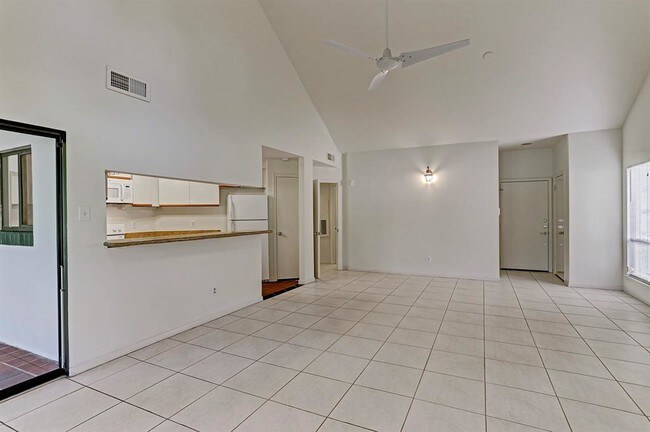 Building Photo - 4144 Greystone Way