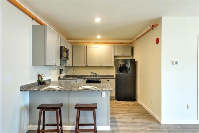 Foto del edificio - 327 Pine St