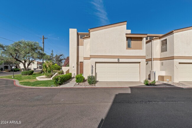 Foto del edificio - 6502 N 10th Pl