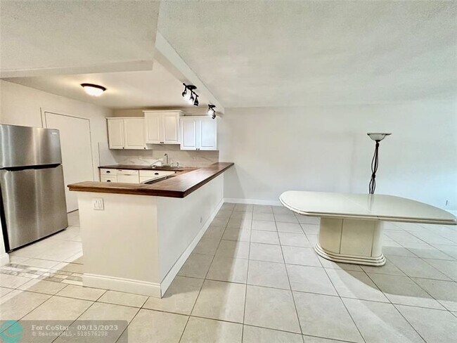 Foto del edificio - 22605 SW 66th Ave
