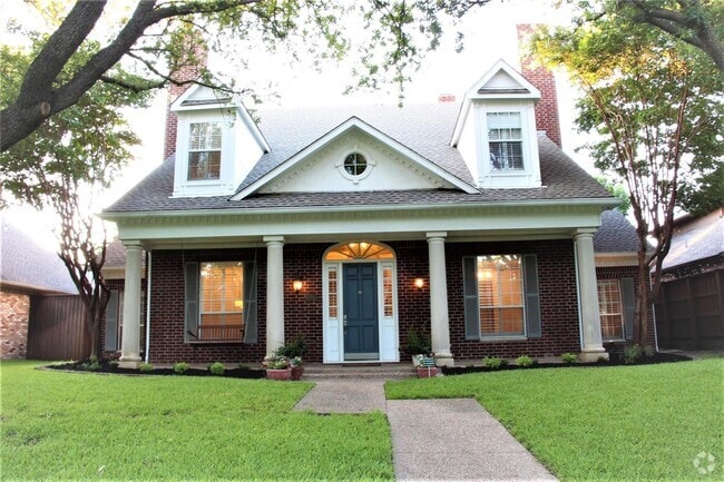 Building Photo - 5969 Kensington Dr