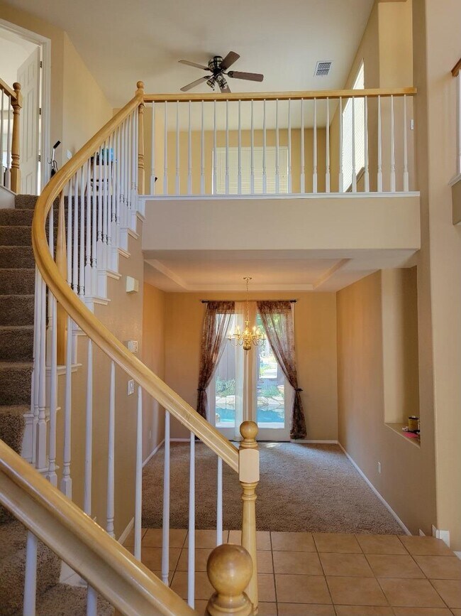 Foto del edificio - 1594 Dawnview Dr