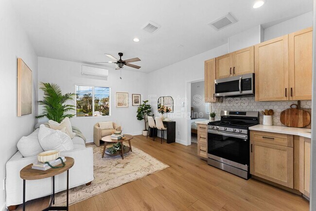 Foto del edificio - 4286 Samoset Ave